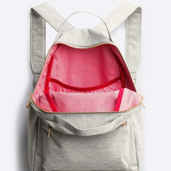 Backpack - Picture 6 of 6